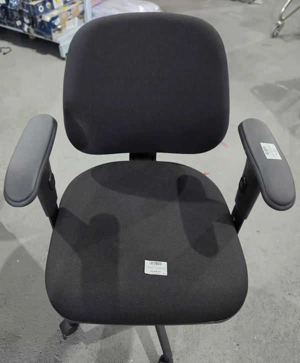 Cadeira de Escritório Ergonômica Operativa NR17 com Braços
